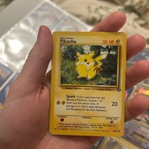 PIKACHU 60/64 1st edition